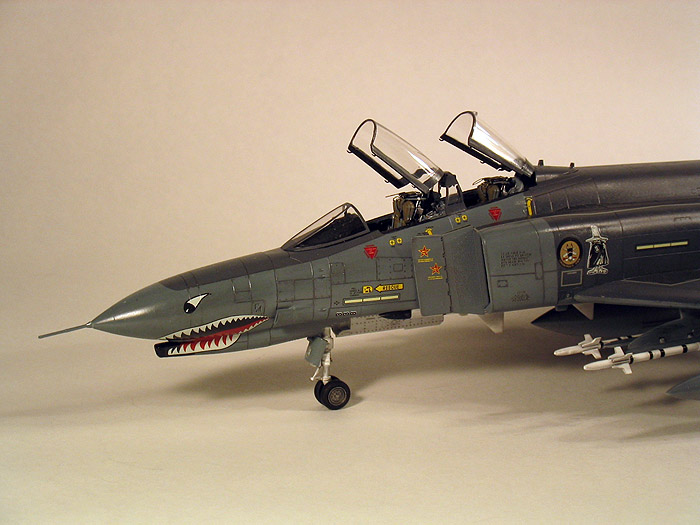 F4-008